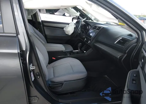 2019 Subaru Legacy 2.5I Premium из США, поврежденный, VIN 4S3BNAH66K3002376